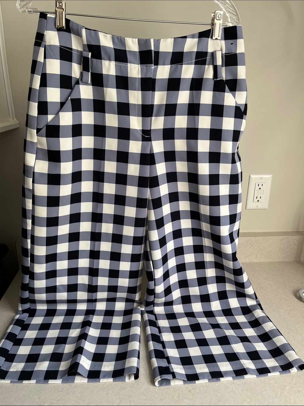 Women's Navy & White Wide-Leg Gingham Pants